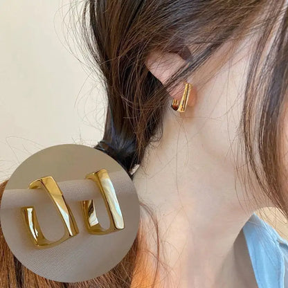 925 Silver Needle Korean Big Elegant Earrings For Woman Metal Jewelry 2026 Trending Vintage Geometric Women's Earrings Z40