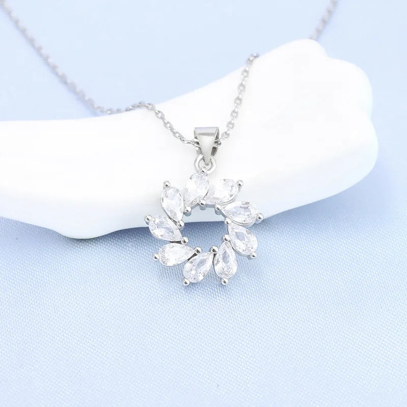 NEW 925 Sterling Silver Necklace For Women Round Pendent Sparkling Pave CZ Necklace Fashion Anniversary Birthday Jewelry Gifts