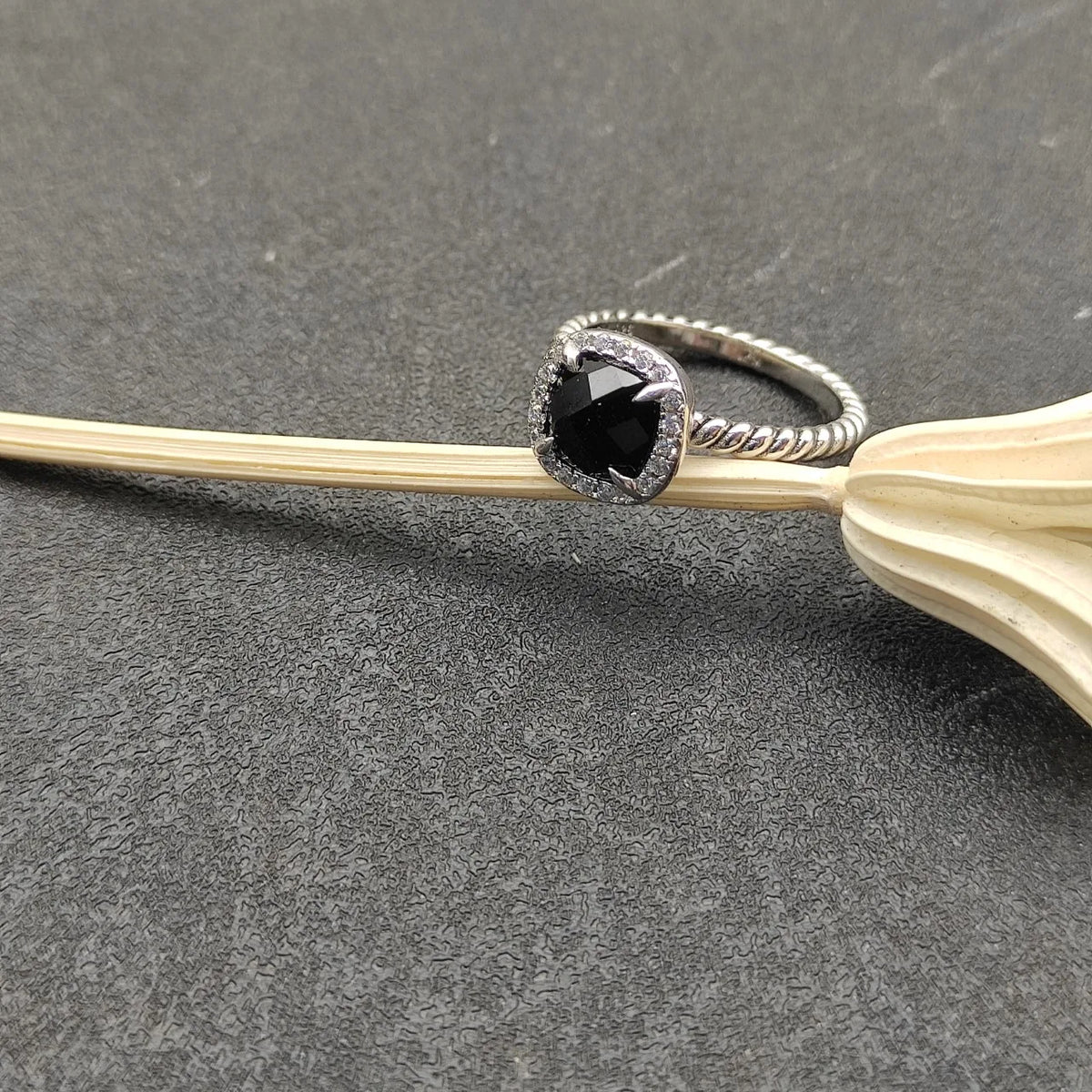 2026 New High Quality Rings Collection Refined Exquisite Perfect for Any Occasion Suitable for Both Men and Women 2