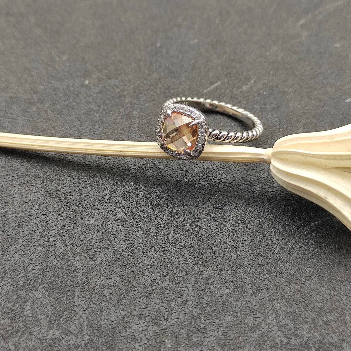2026 New High Quality Rings Collection Refined Exquisite Perfect for Any Occasion Suitable for Both Men and Women 2