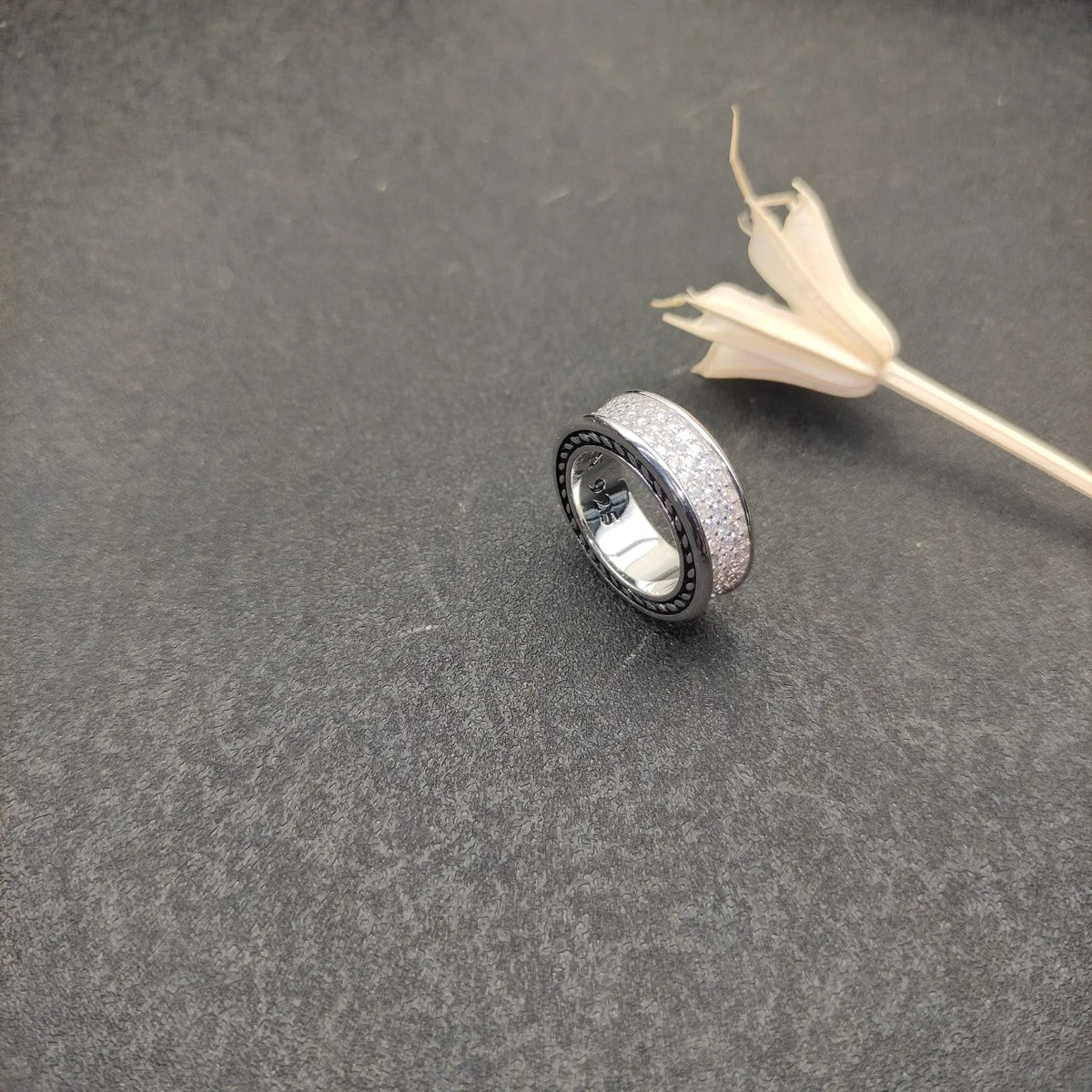 2026 New High Quality Rings Collection Refined Exquisite Perfect for Any Occasion Suitable for Both Men and Women 2