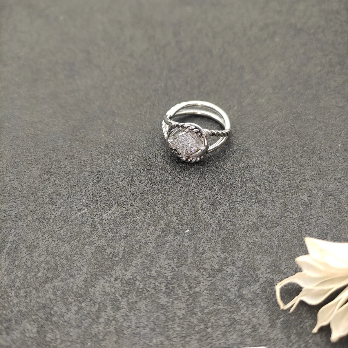 2026 New High Quality Rings Collection Refined Exquisite Perfect for Any Occasion Suitable for Both Men and Women 2