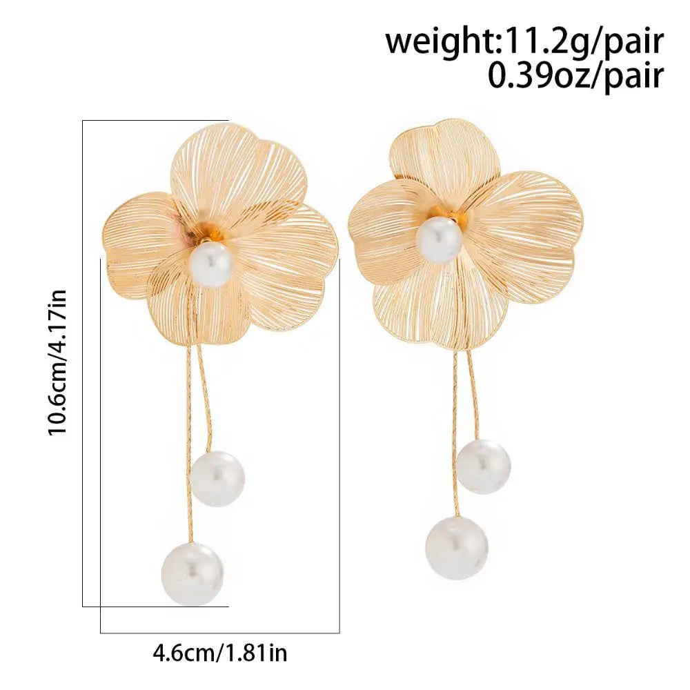 Romantic Flower Petal Long Tassel Drop Earrings For Women 2025 Trend Imitation Pearl Hanging Piercing Earrings Wed Jewelry Gift