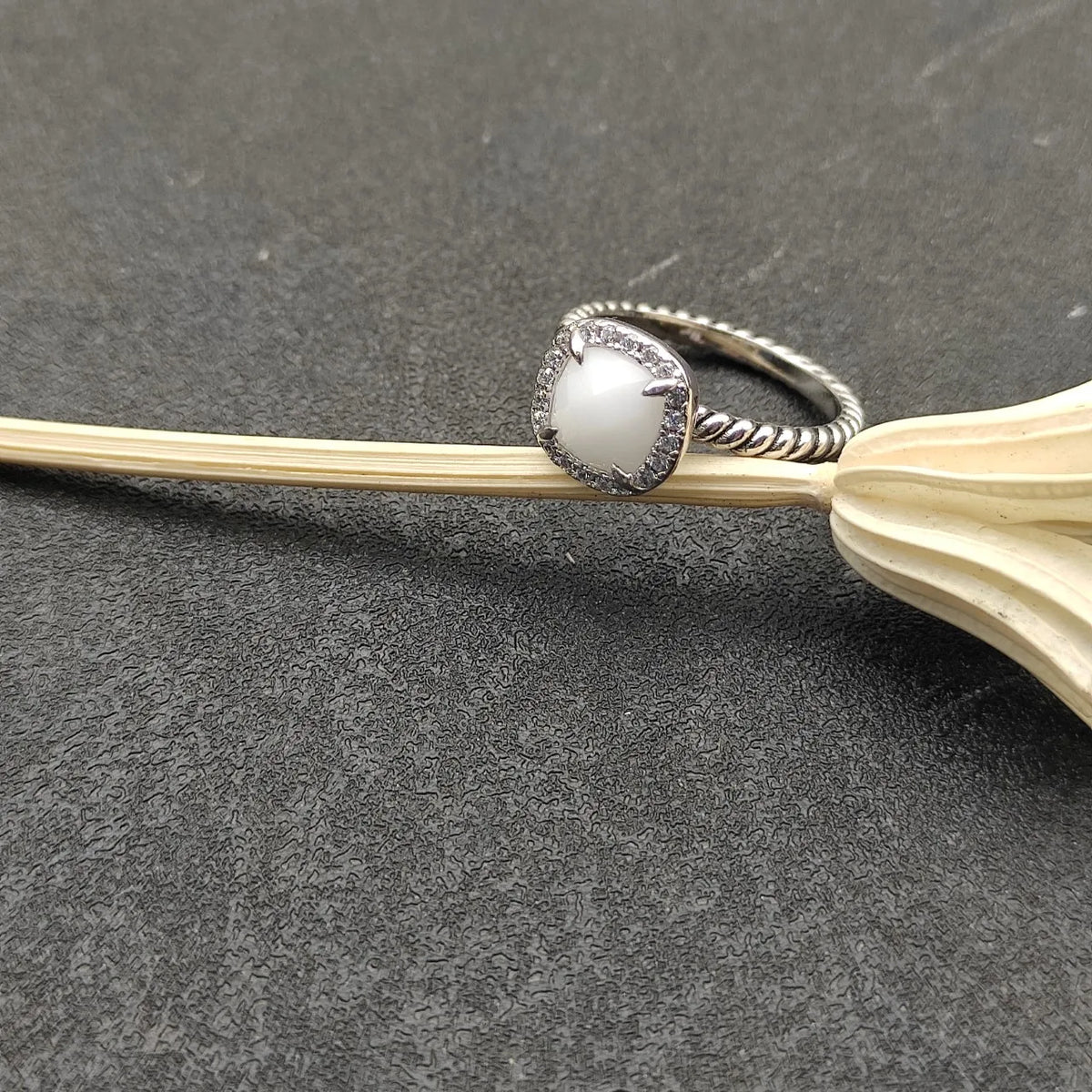 2026 New High Quality Rings Collection Refined Exquisite Perfect for Any Occasion Suitable for Both Men and Women 2