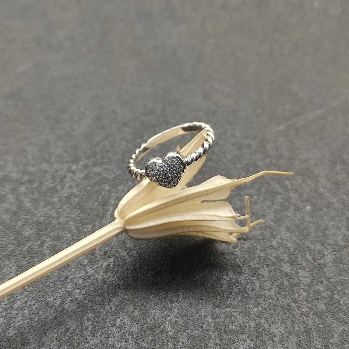 2026 New High Quality Rings Collection Refined Exquisite Perfect for Any Occasion Suitable for Both Men and Women 2